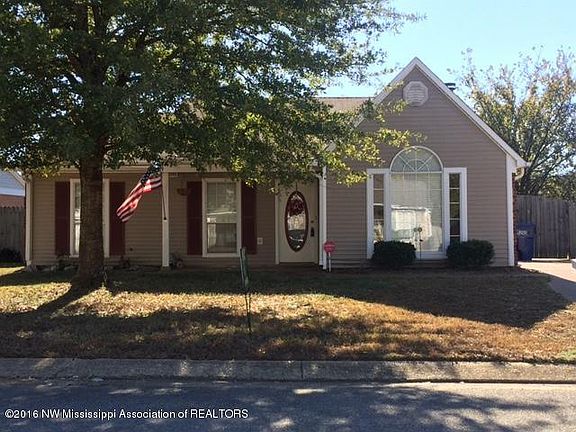2nd image of 2647 Waverly Dr