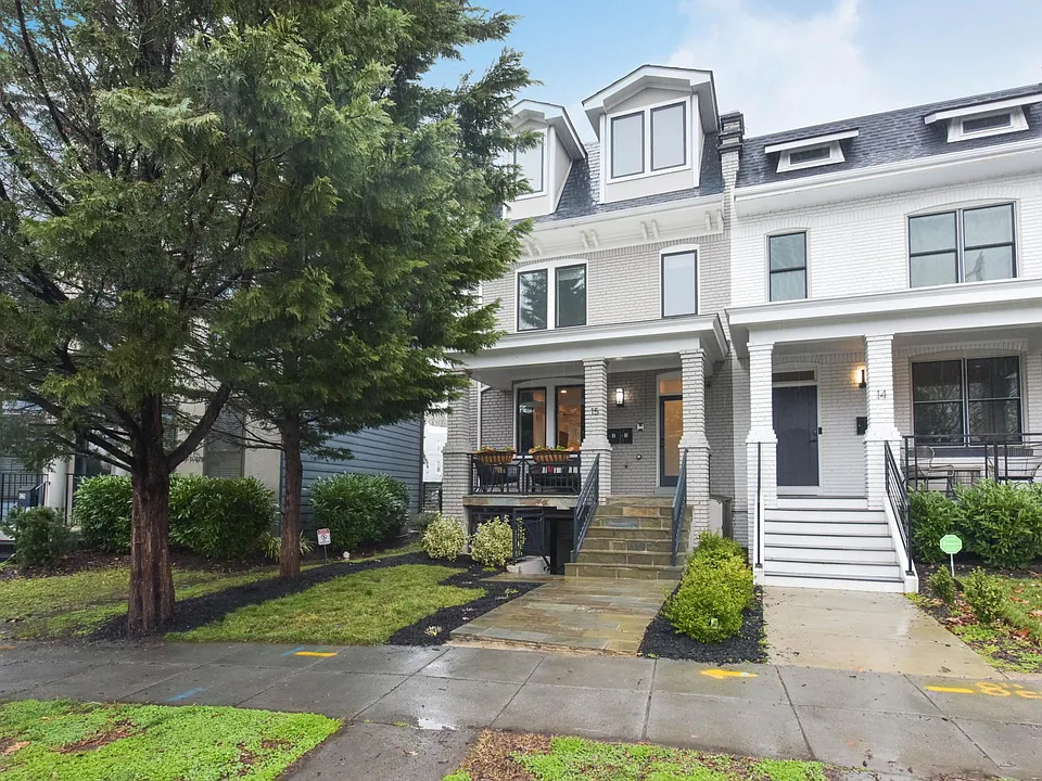 15 Grant Cir NW #2