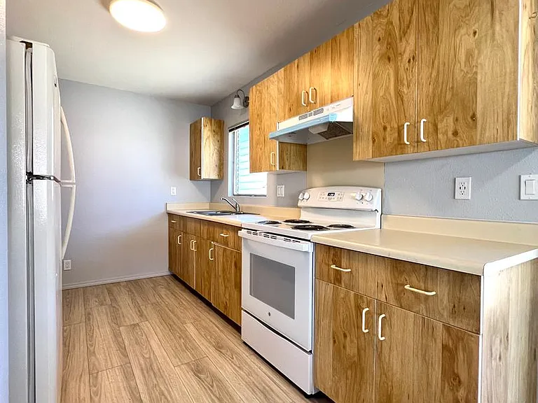 87-117 Palakamana St — Photo 1