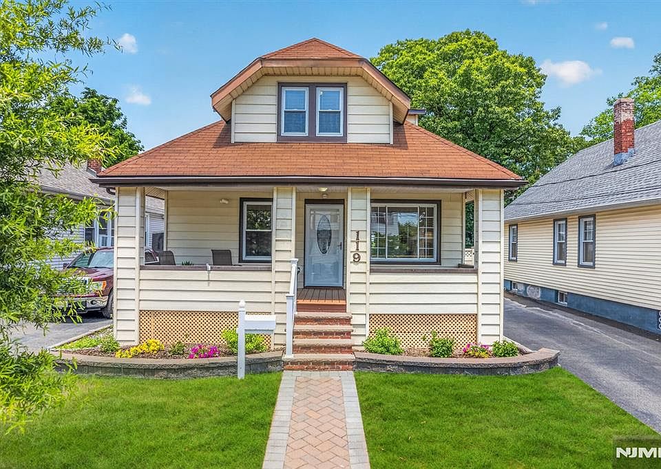 1st image of 119 Kingston Ave