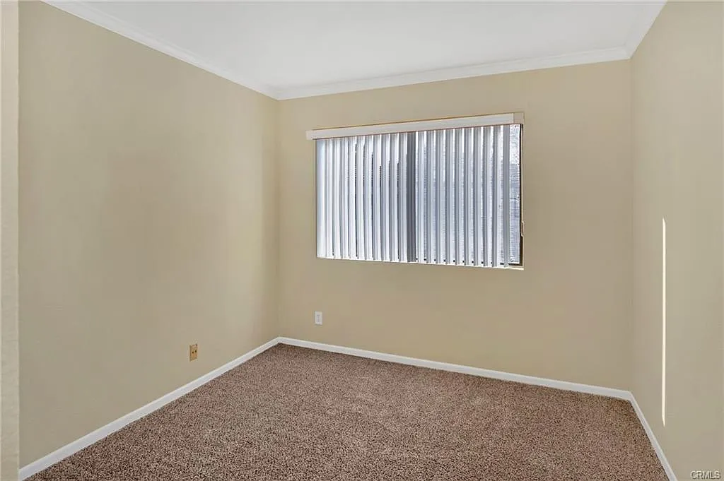 3 bed, 1631 sqft, $4,050 — Photo 2
