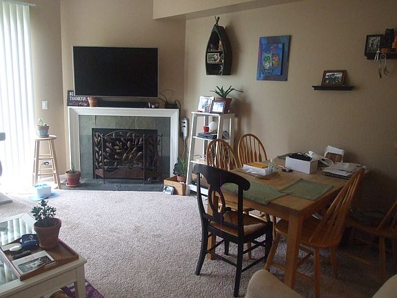 4th image of 604 Woodhaven Dr