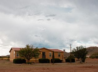 25 King Bird Ln, Tularosa, NM 88352