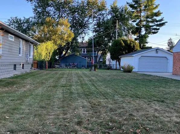 1137 Larkmoor Blvd, Berkley, MI 48072