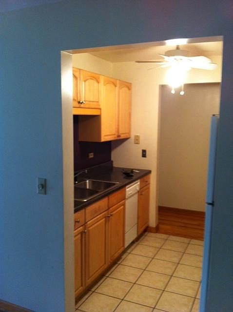 1st image of 914 N Austin Blvd APT C7