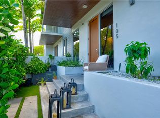 545 SW 11th St #105, Miami, FL 33129