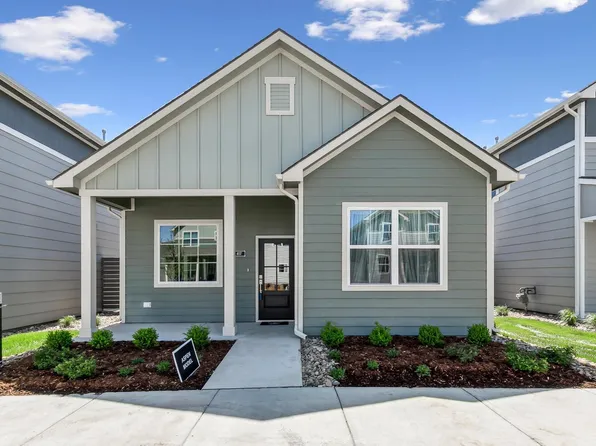 407 E Park Pl, Andover, KS 67002
