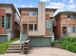 6848 Glades Ave, Saint Louis, MO 63139