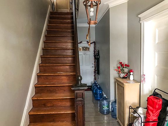 2nd image of 205 Virginia Ave