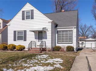 415 E 275th St, Euclid, OH