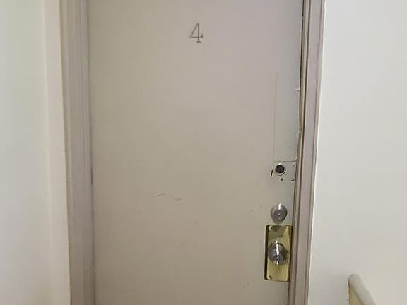 3rd image of 11540 La Salle Blvd APT 4