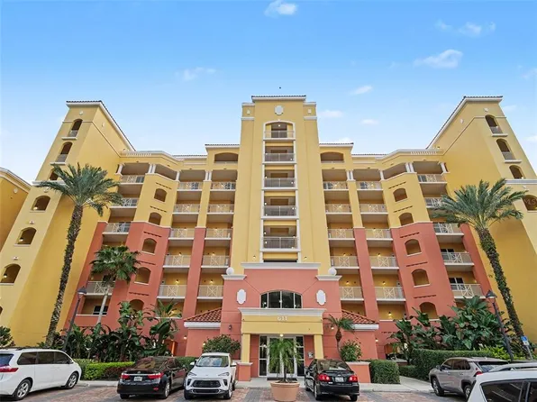 611 Riviera Dunes Way APT 102, Palmetto, FL 34221