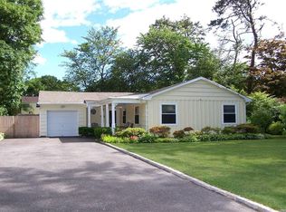 50 Ranch Dr, Shirley, NY 11967
