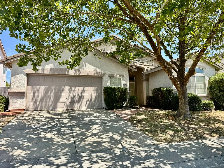9381 Boulder River Way — Photo 1