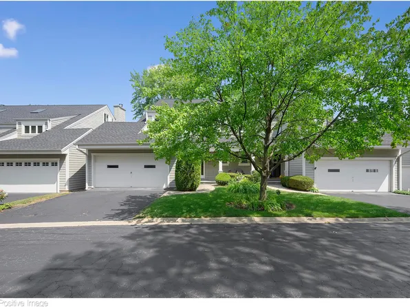 212 W Grant Vlg, Hinsdale, IL 60521