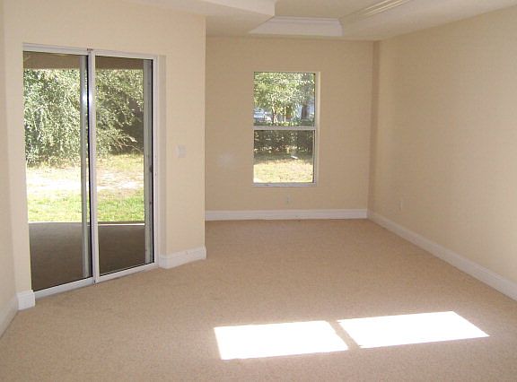 2nd image of 21 Fordham Ln