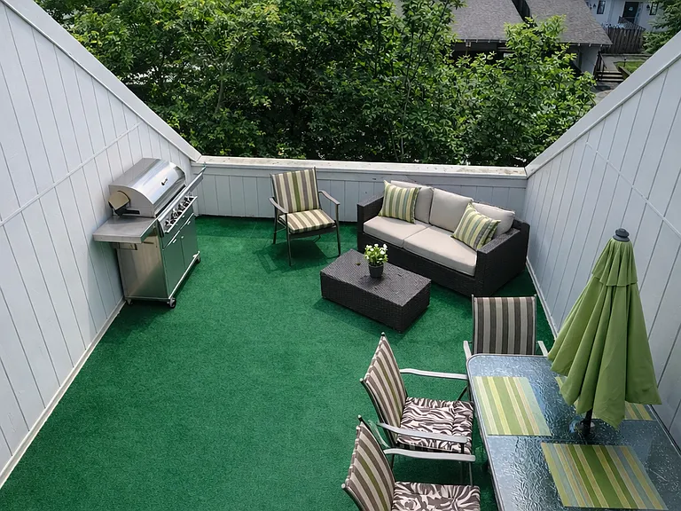 624 Summit House — Photo 15
