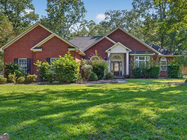 830 Bradwell St, Hinesville, GA 31313
