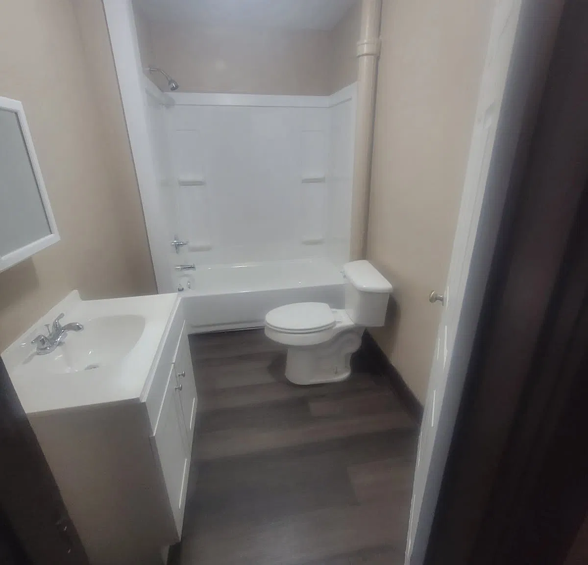 2 bed, 1100 sqft, $1,250 — Photo 4