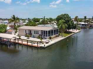 3966 Dewberry Ln, Saint James City, FL 33956