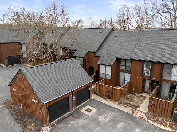 4th image of 4805 Smoketalk Ln