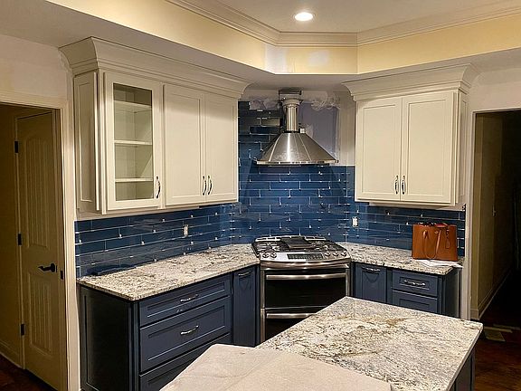 4th image of 7546 Silverleaf Ct