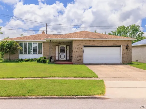 221 N Seine Dr, Cheektowaga, NY 14227