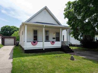 221 N 6th St, Clinton, IA 52732