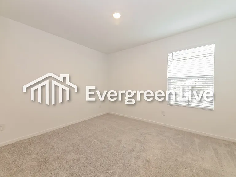 2056 Sulky Ln — Photo 3