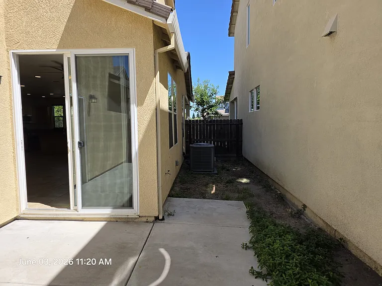 1816 Golden Willow Ave — Photo 34