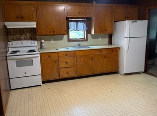 36 Soule St, Jewett City, CT 06351