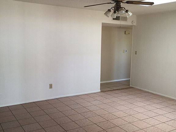 3rd image of 2801 Cabot Pl