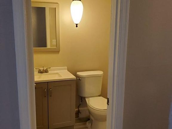 4th image of 5447 Hansel Ave APT M14