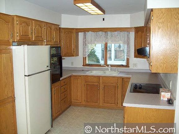 3rd image of 203 1st Avenue W