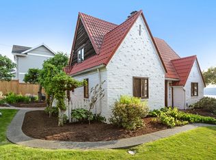 3107 Olympic Blvd W, University Place, WA 98466