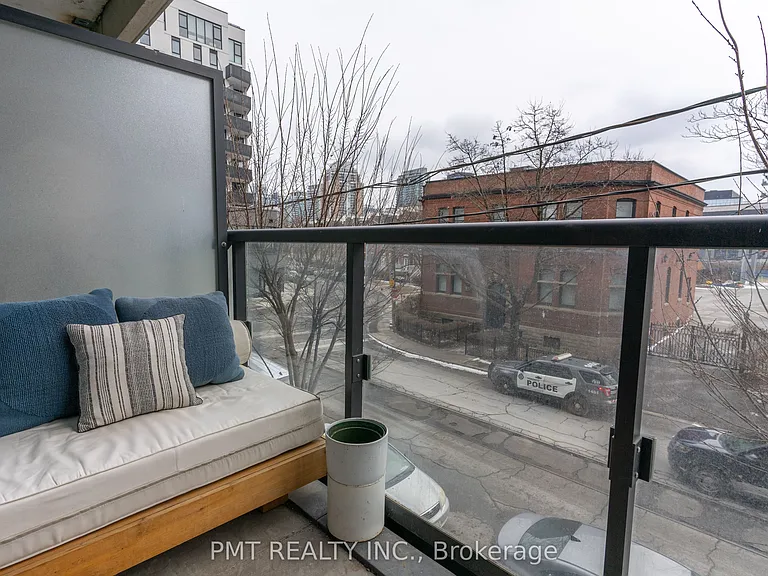 8 Dovercourt Rd #204 — Photo 19