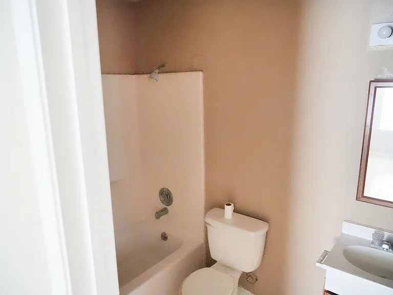 6326 Queens Castle #1 — Photo 5
