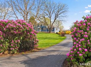 792 Wrights Crossing Rd, Pomfret Center, CT 06259