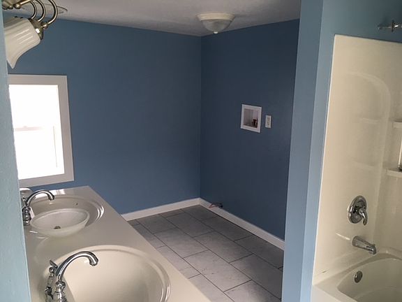 3rd image of 313 Hamilton St