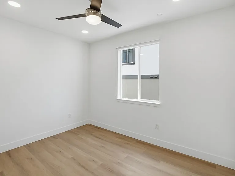 BRAND-NEW Euclid Apartments | National City — Photo 86