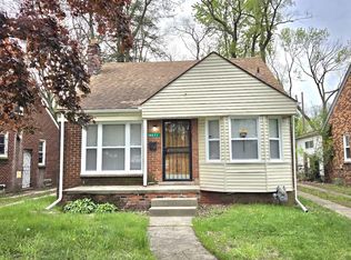 18477 Warwick St, Detroit, MI 48219