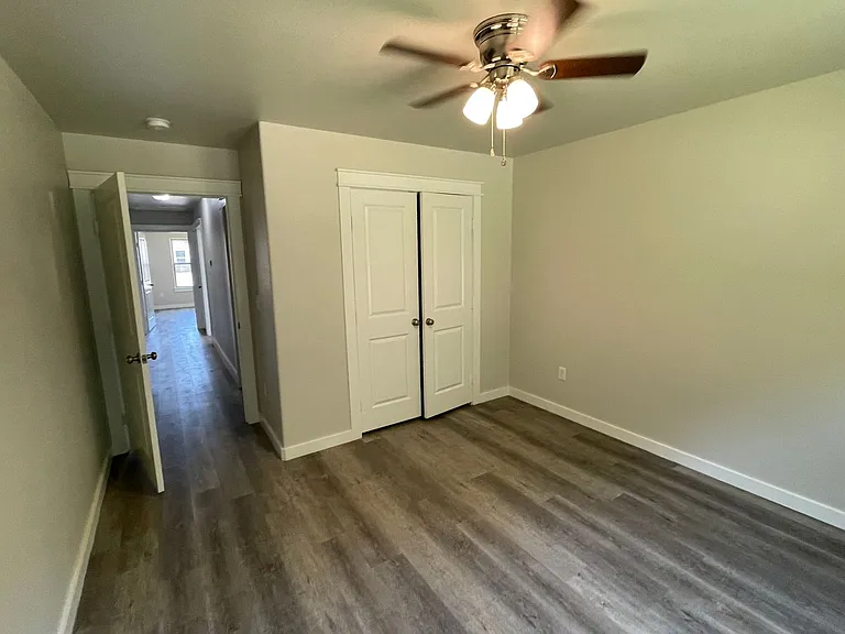 122 Watch Hill Dr — Photo 11