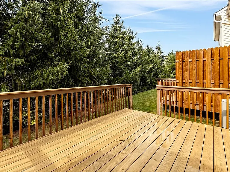 10528 Forest Hill Dr — Photo 35