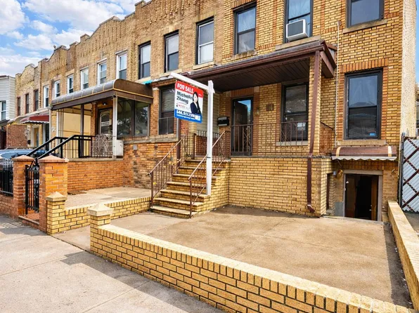 1722 70th Street image 1 of 8