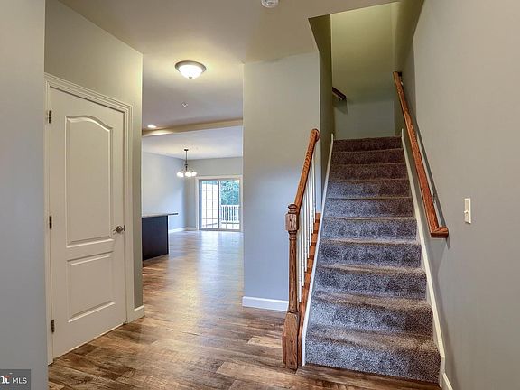 5th image of 148 Sage Blvd