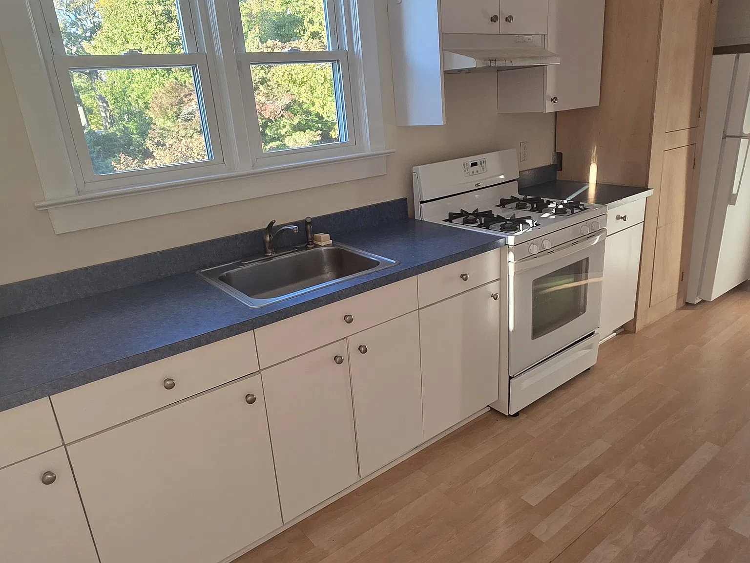 Hillside Pl, Tarrytown — Photo 1