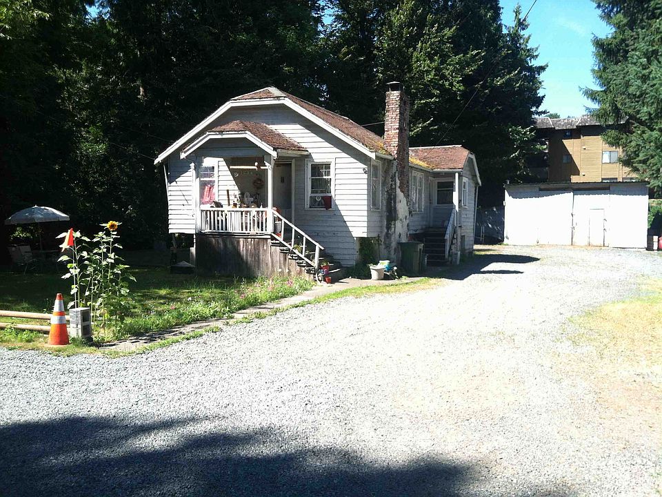 1st image of 1234 NE 140th St