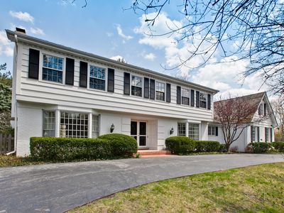 1105 N Green Bay Rd, Lake Forest, IL, 60045