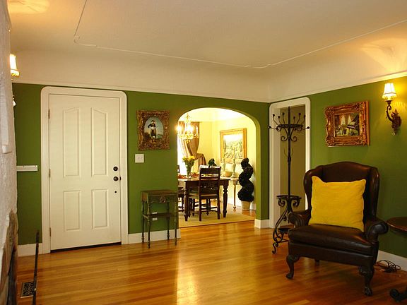 5th image of 1025 Byerley Ave