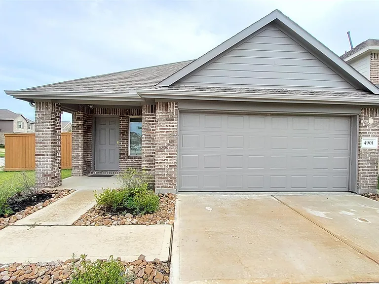 4901 Blue Beetle Ridge Dr — Photo 7